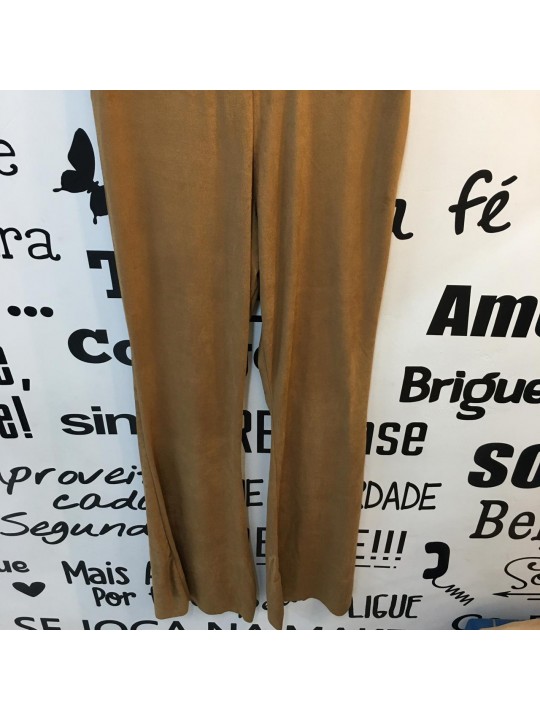 Calça flare suede  