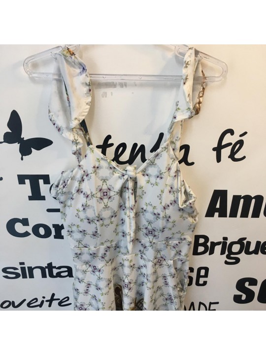 Vestido Branco com flores 