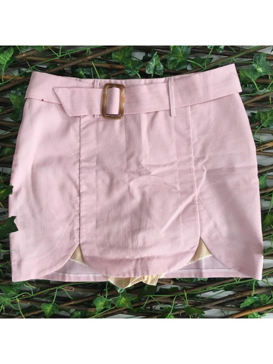 Short Saia Rosa  Contém Cinto  