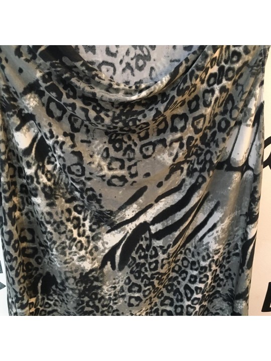 BLUSA  ANIMAL PRINT  TAMANHO M